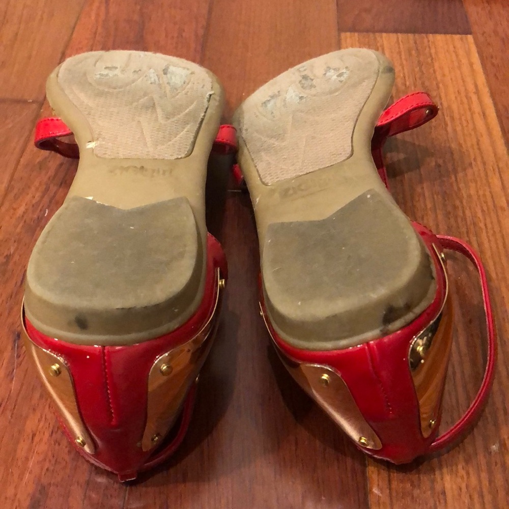 Red Sandals - Picture 4 of 4